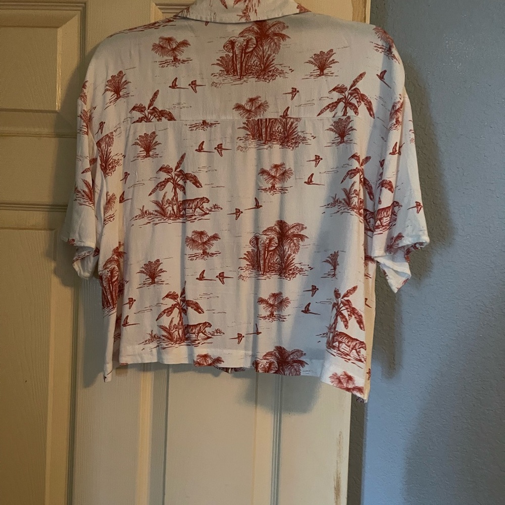a.n.a White and Red Tropical Print Blouse